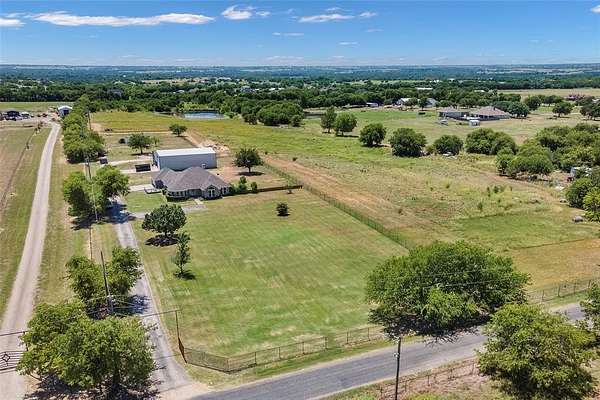4.4 Acres of Residential Land with Home for Sale in Sanger, Texas