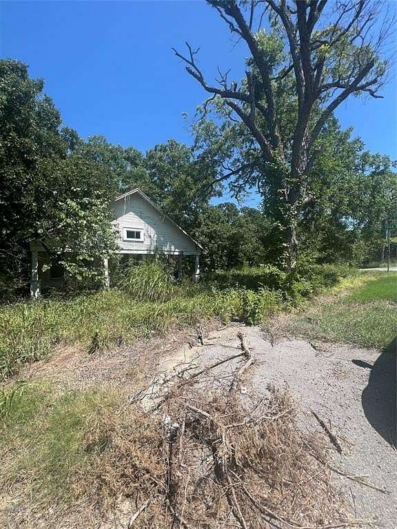 1 Acre of Residential Land for Sale in Savoy, Texas