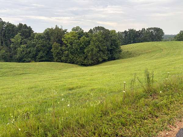 38 Acres of Recreational Land for Sale in Columbia, Kentucky