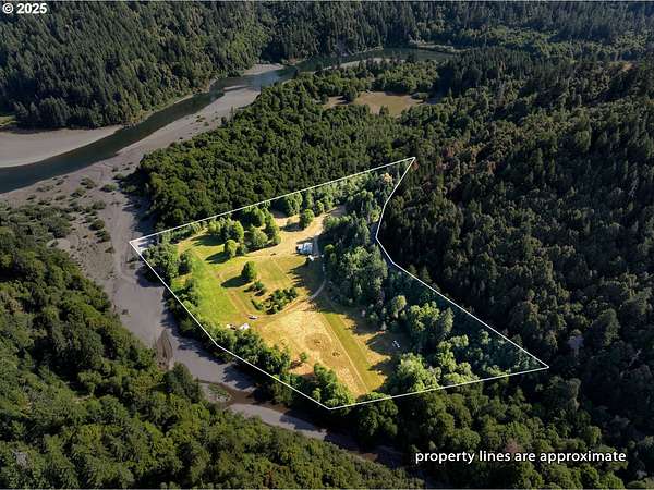 19.3 Acres of Recreational Land for Sale in Agness, Oregon