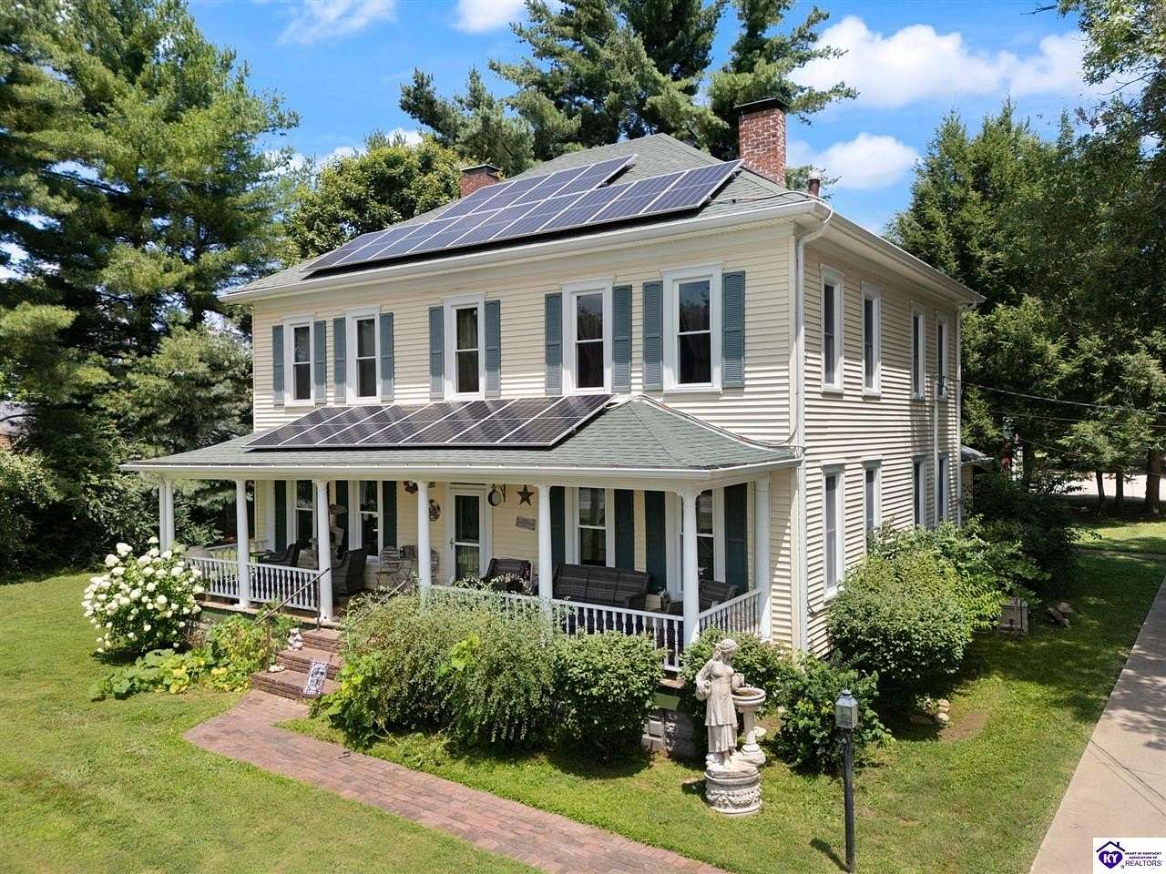 2.8 Acres of Residential Land with Home for Sale in Hodgenville, Kentucky