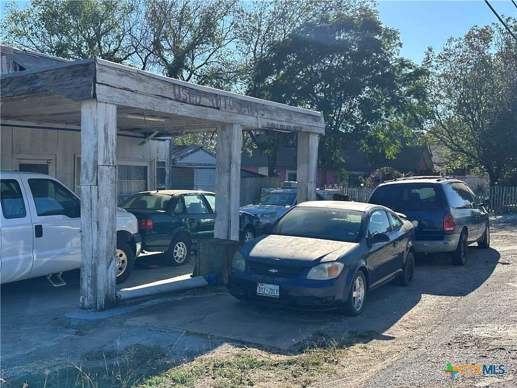 2.3 Acres of Improved Commercial Land for Sale in Gatesville, Texas