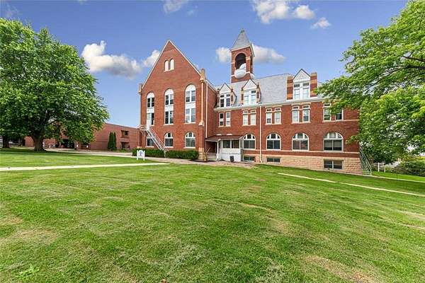 14.4 Acres of Commercial Land for Lease in Owatonna, Minnesota