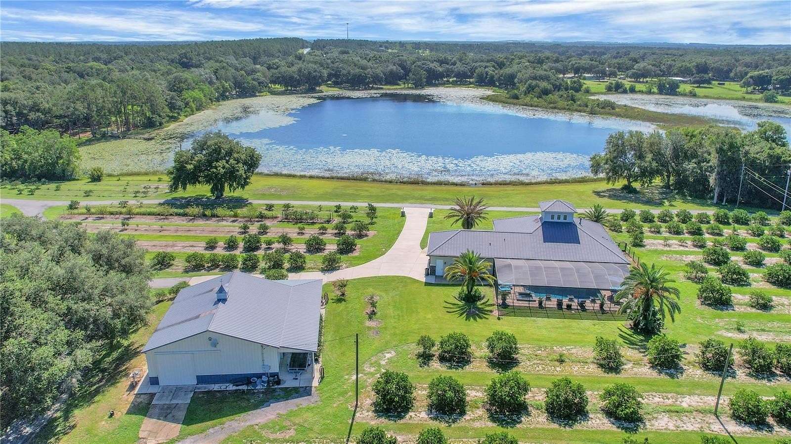 13.7 Acres of Land with Home for Sale in Weirsdale, Florida