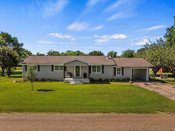 2.2 Acres of Land with Home for Sale in Mount Vernon, Texas