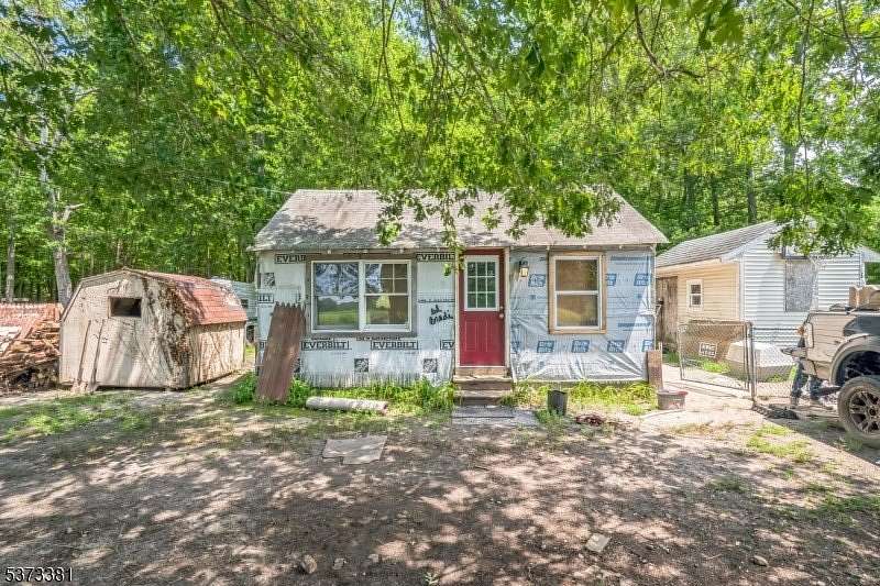 4.8 Acres of Residential Land with Home for Sale in Downe Township, New Jersey