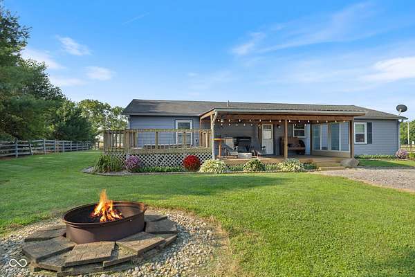 3.1 Acres of Residential Land with Home for Sale in Bainbridge, Indiana