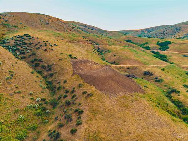 5 Acres of Residential Land for Sale in Horseshoe Bend, Idaho