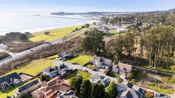 0.23 Acres of Residential Land for Sale in Half Moon Bay, California