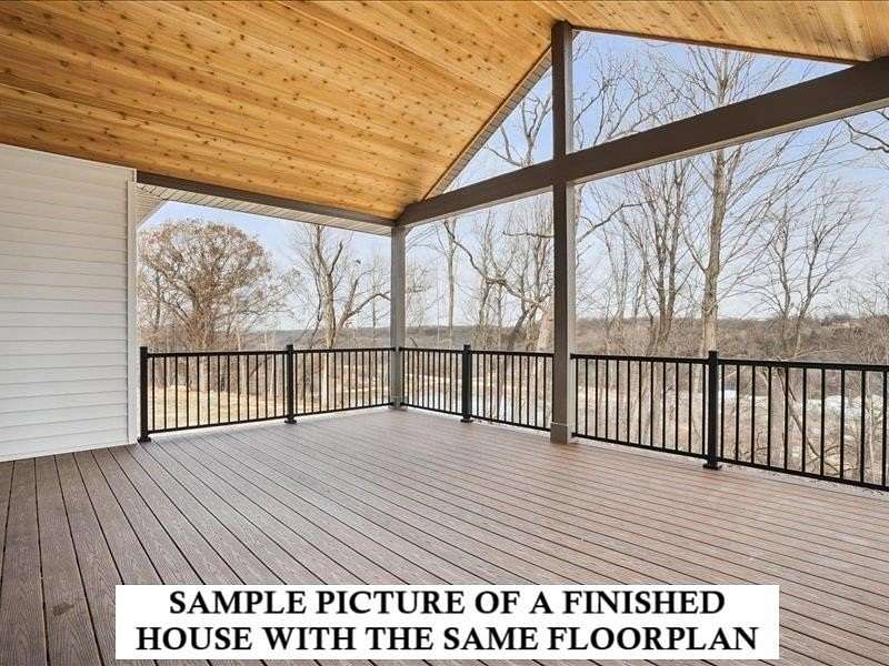 10.6 Acres of Land with Home for Sale in Dubuque, Iowa