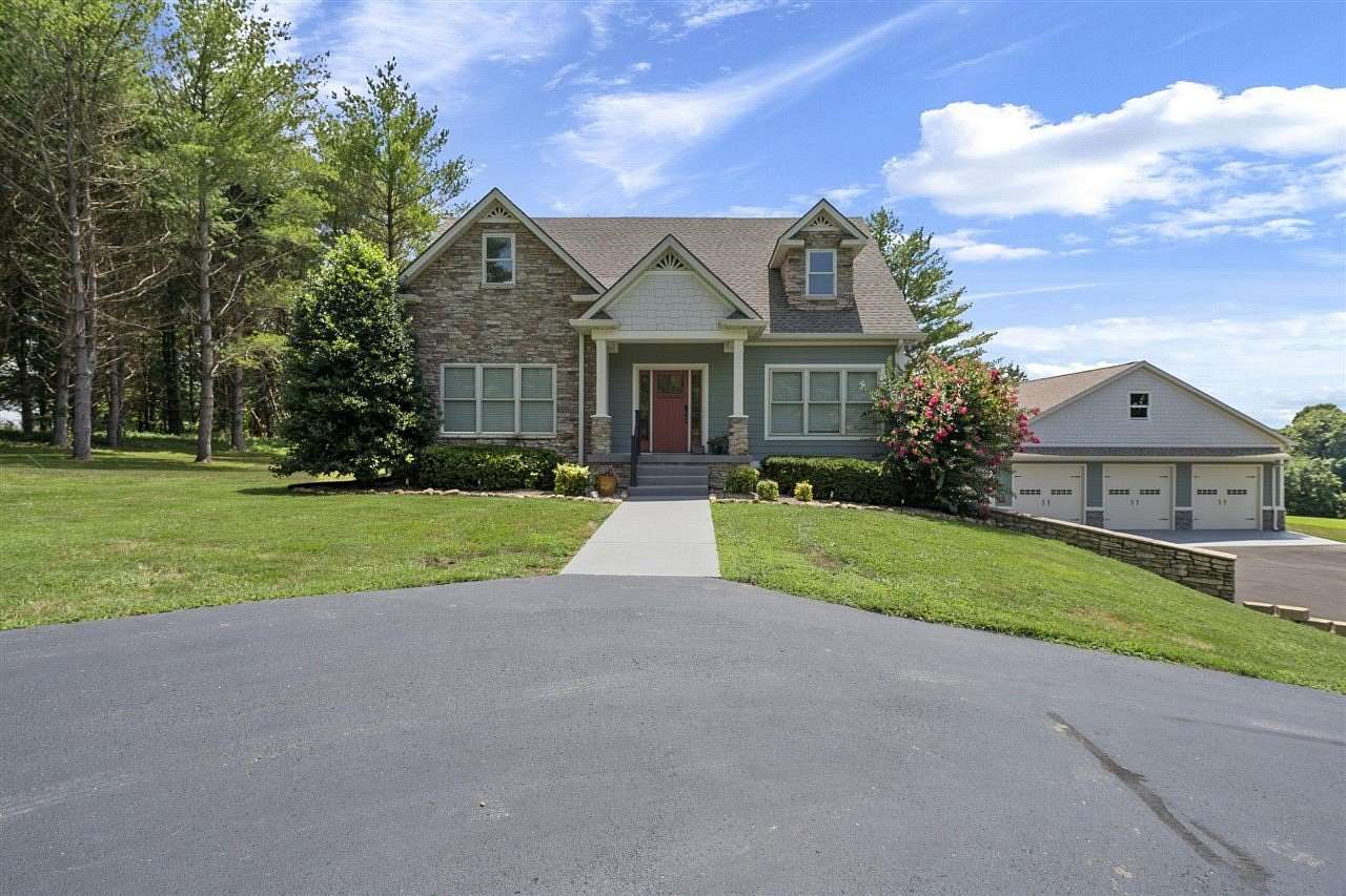 2 Acres of Residential Land with Home for Sale in Scottsville, Kentucky