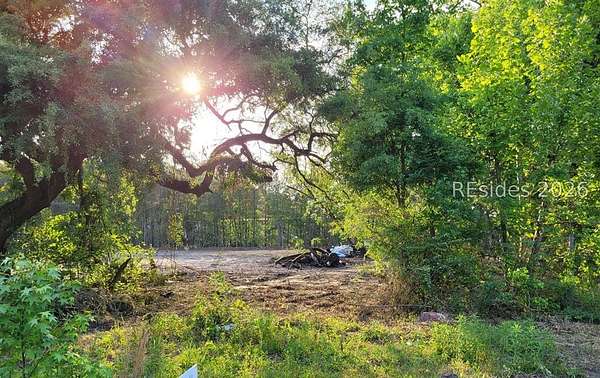 0.93 Acres of Commercial Land for Sale in Ridgeland, South Carolina