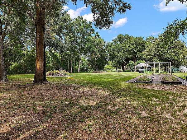 0.99 Acres of Residential Land for Sale in Mount Dora, Florida