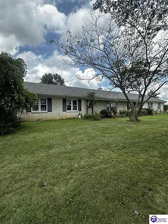 24.1 Acres of Recreational Land with Home for Sale in Elizabethtown, Kentucky