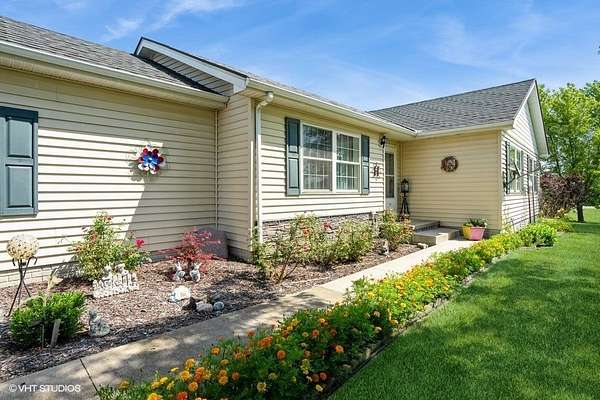 3 Acres of Residential Land with Home for Sale in New Virginia, Iowa