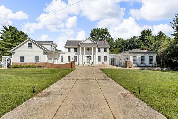 4.7 Acres of Residential Land with Home for Sale in Jackson, Michigan