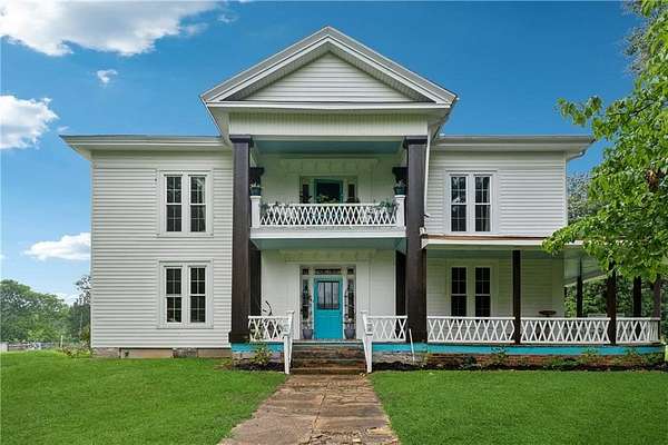 5 Acres of Residential Land with Home for Sale in Resaca, Georgia