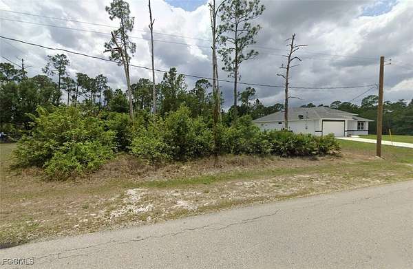 0.25 Acres of Residential Land for Sale in Lehigh Acres, Florida
