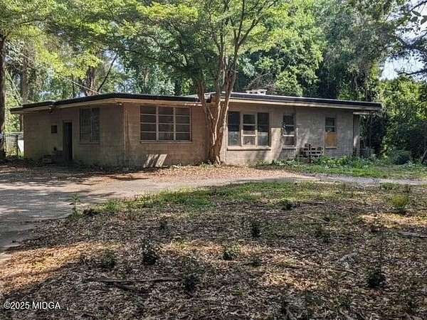 4.7 Acres of Residential Land with Home for Sale in Macon, Georgia