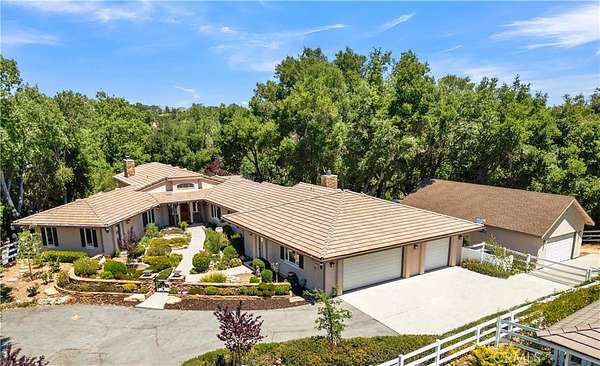 3.65 Acres of Residential Land with Home for Sale in Templeton, California