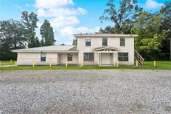 1.57 Acres of Improved Commercial Land for Sale in Covington, Louisiana