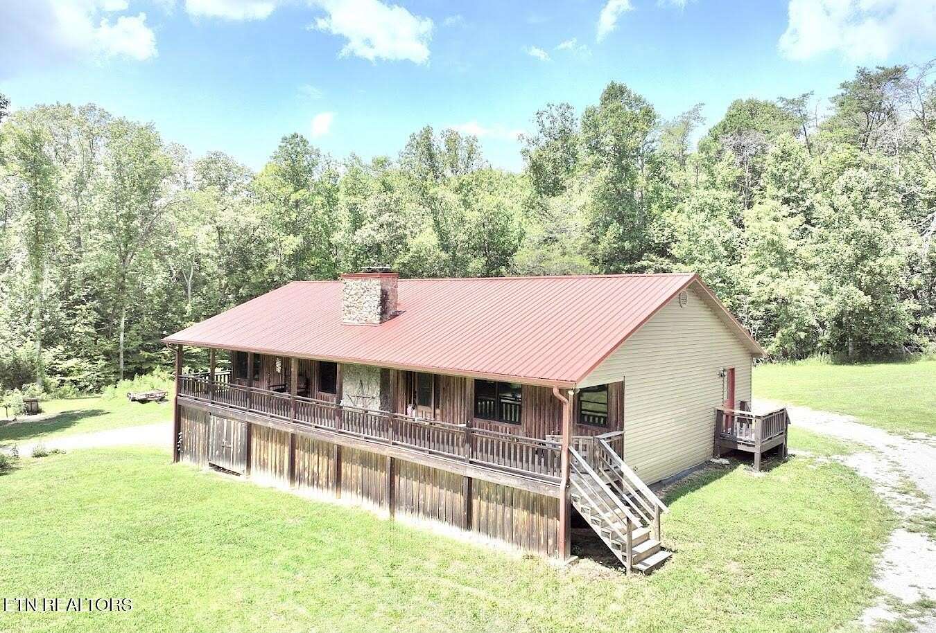 10 Acres of Recreational Land with Home for Sale in Luttrell, Tennessee