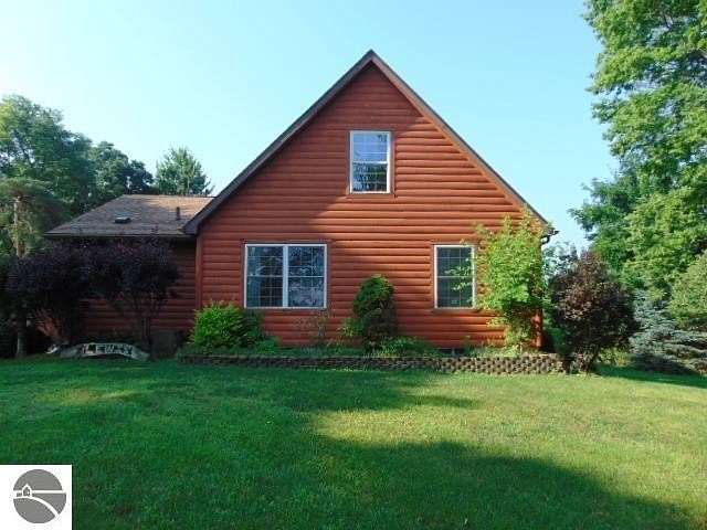 2.84 Acres of Residential Land with Home for Auction in Elsie, Michigan