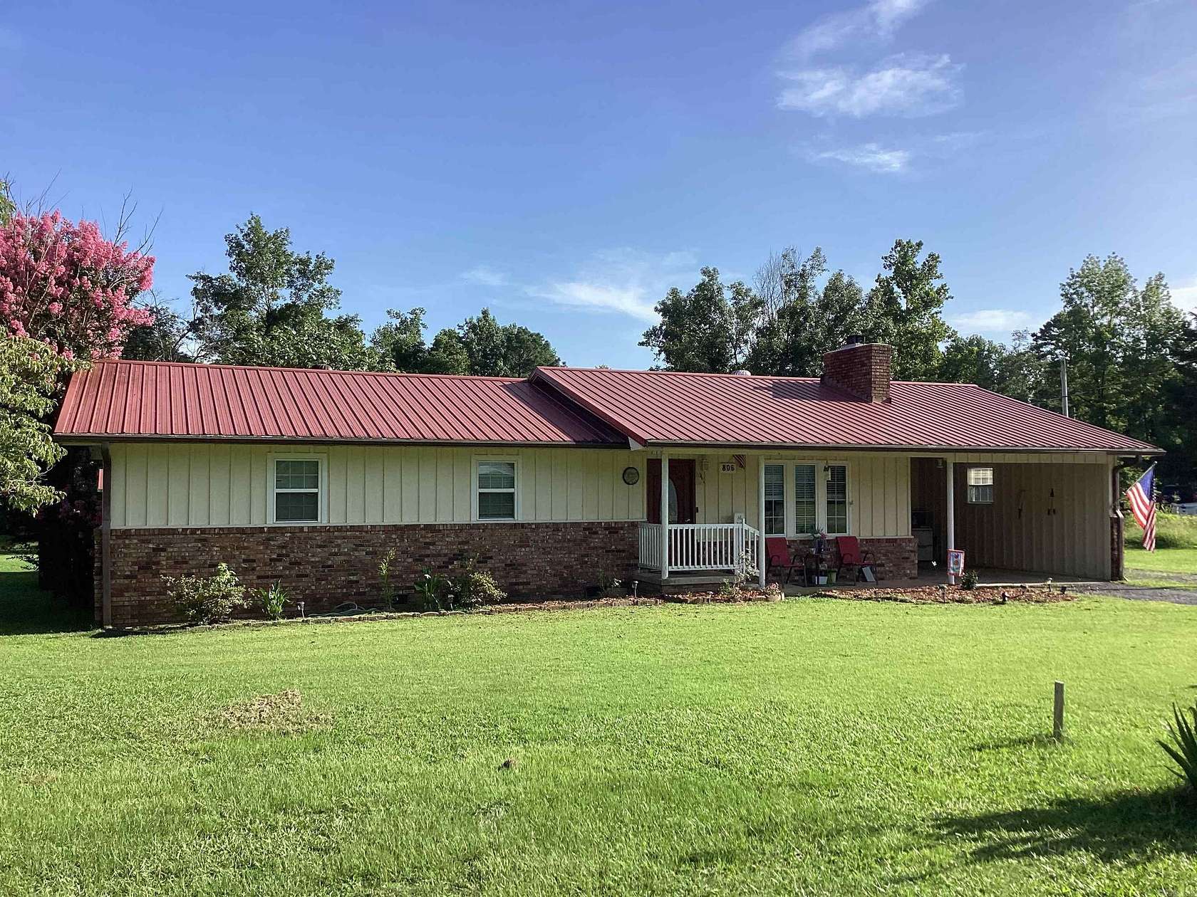 1.54 Acres of Land with Home for Sale in Mena, Arkansas