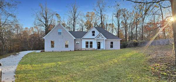 1.5 Acres of Residential Land with Home for Sale in Hernando, Mississippi