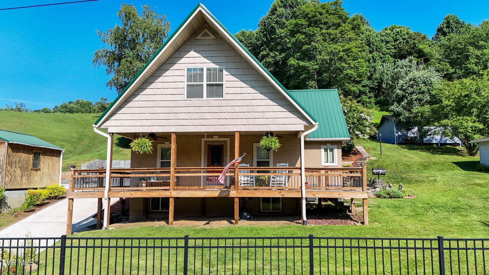 1.83 Acres of Residential Land with Home for Sale in Bristol, Virginia