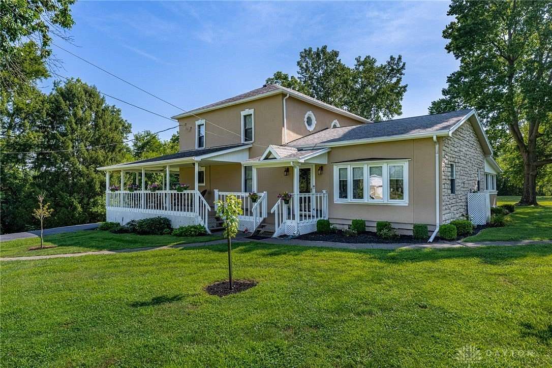 10.5 Acres of Land with Home for Sale in Miamisburg, Ohio