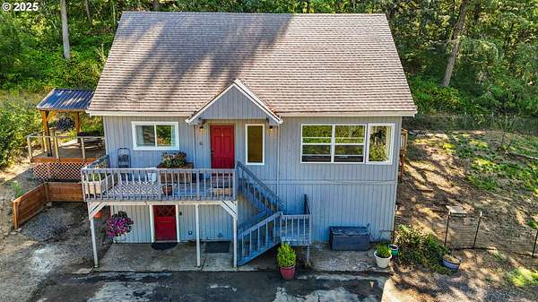 4.2 Acres of Residential Land with Home for Sale in Newberg, Oregon