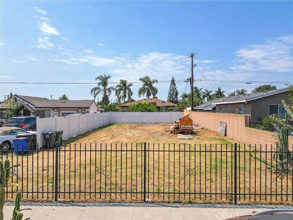 0.13 Acres of Residential Land for Sale in Compton, California