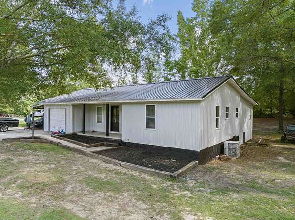 6 Acres of Residential Land with Home for Sale in Vina, Alabama