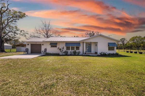 10 Acres of Improved Land for Sale in Sarasota, Florida