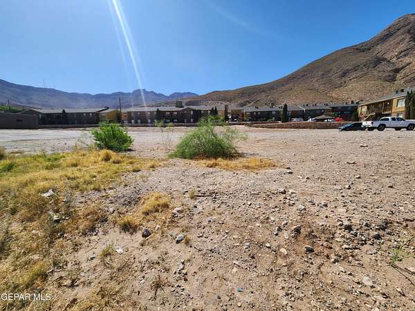 1 Acre of Commercial Land for Sale in El Paso, Texas