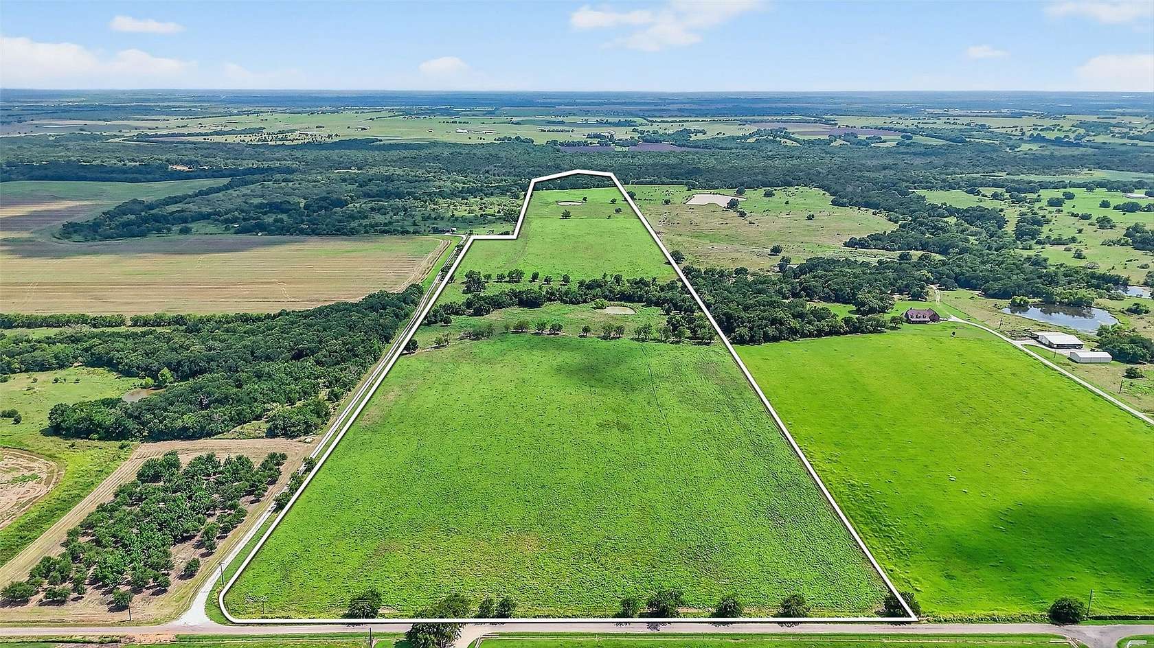 74 Acres of Land for Sale in Collinsville, Texas