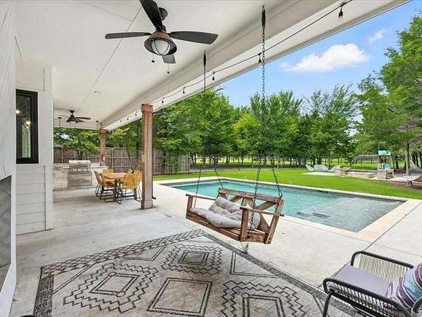 1.75 Acres of Residential Land with Home for Sale in Waxahachie, Texas