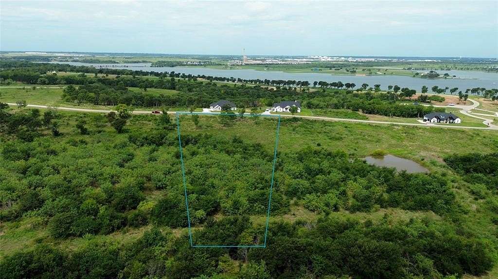 3 Acres of Residential Land for Sale in Corsicana, Texas