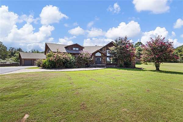 20 Acres of Land with Home for Sale in Dardanelle, Arkansas