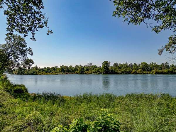 1 Acre of Residential Land for Sale in Redding, California