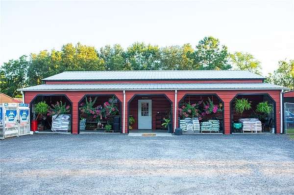 1.69 Acres of Improved Commercial Land for Sale in Patterson, Georgia