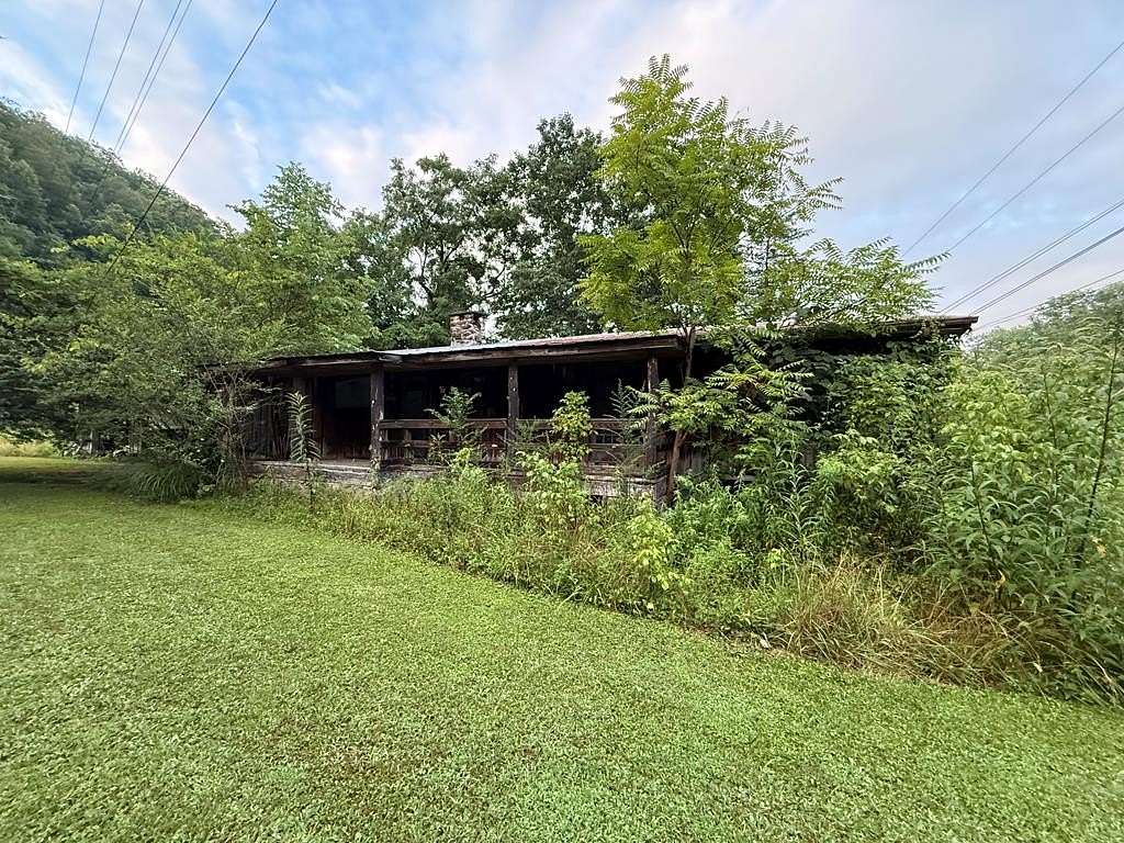 0.32 Acres of Residential Land for Sale in Pikeville, Kentucky