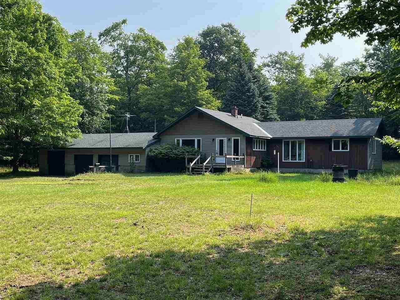 6.33 Acres of Residential Land with Home for Sale in Harbor Springs, Michigan