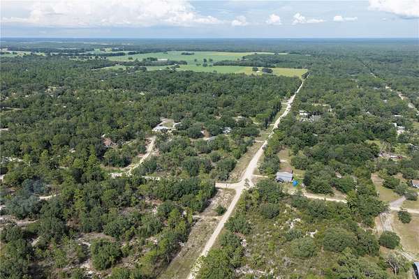 1.25 Acres of Residential Land for Sale in Bronson, Florida