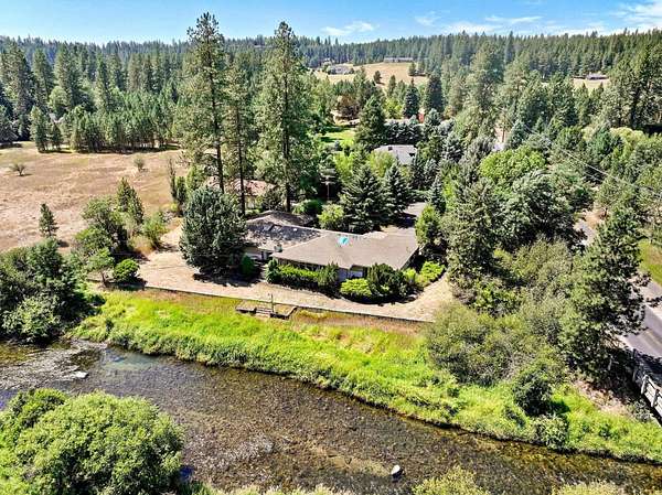 2.6 Acres of Residential Land with Home for Sale in Colbert, Washington