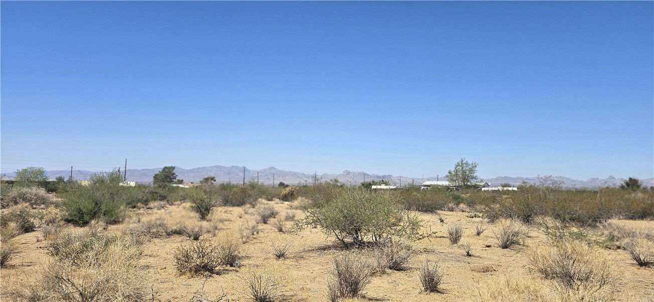 2.35 Acres of Residential Land for Sale in Golden Valley, Arizona