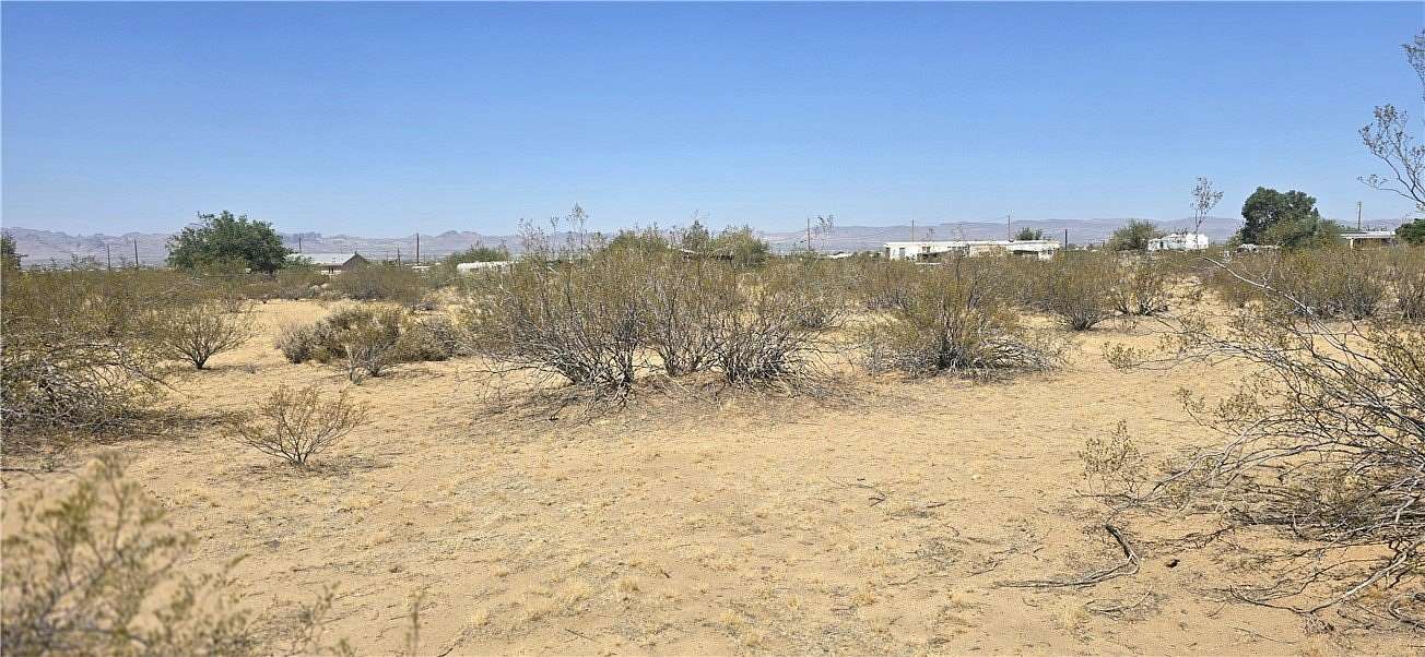 2.35 Acres of Residential Land for Sale in Golden Valley, Arizona