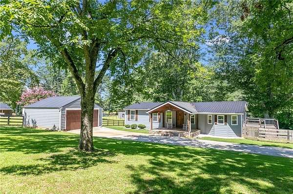 3.19 Acres of Residential Land with Home for Sale in Carrollton, Georgia