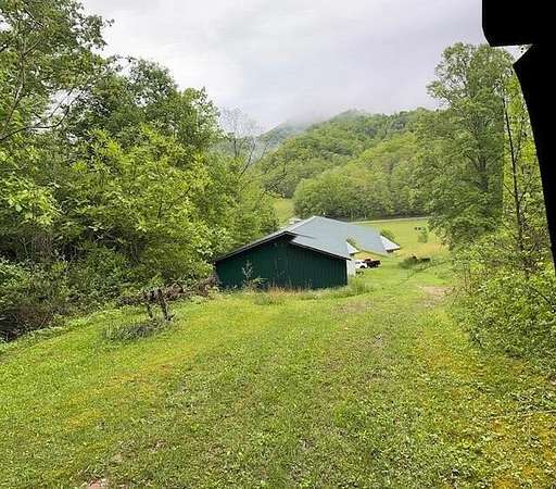 60 Acres of Land with Home for Sale in Harlan, Kentucky